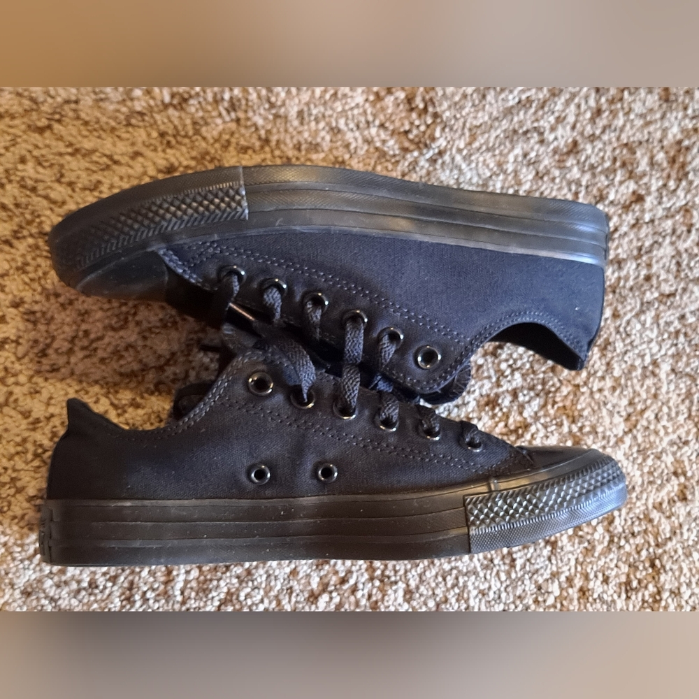 Converse Chuck Taylor All Star Low Top Sneakers - Black Monochrome Size 7.5 - Picture 3 of 8